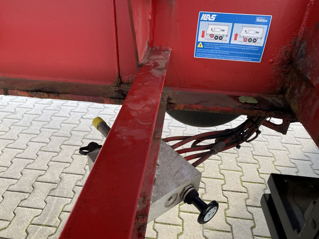 Vlakke/ Open oplegger Schwarzmüller Kennis 16.000 Rollkran