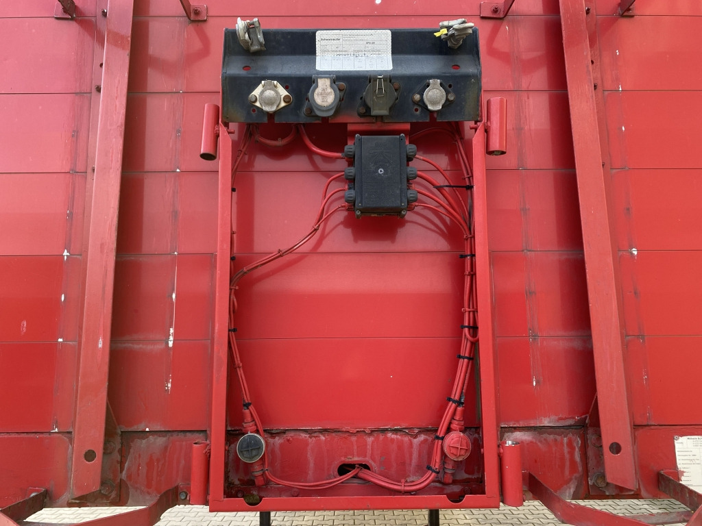 Vlakke/ Open oplegger Schwarzmüller Kennis 16.000 Rollkran