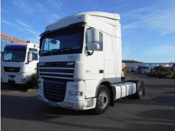 Trekker DAF XF105 460
