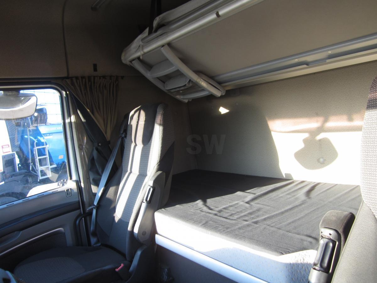 Trekker DAF XF105 460