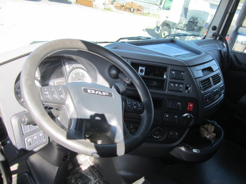 Trekker DAF XF105 460