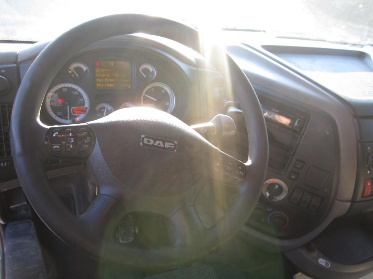 Trekker DAF XF105 460