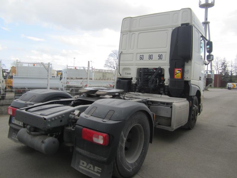 Trekker DAF XF105 460