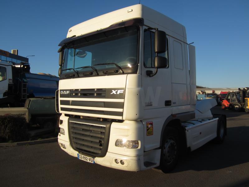 Trekker DAF XF105 460