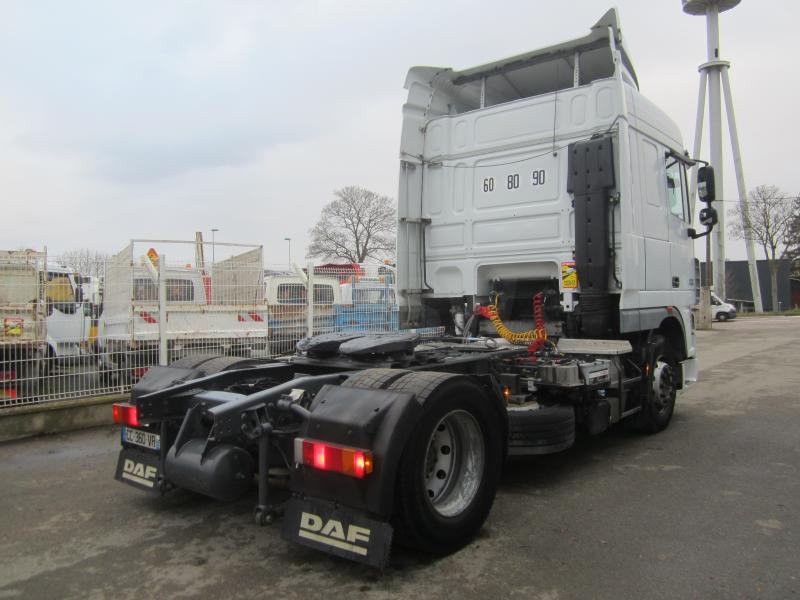 Trekker DAF XF105 460