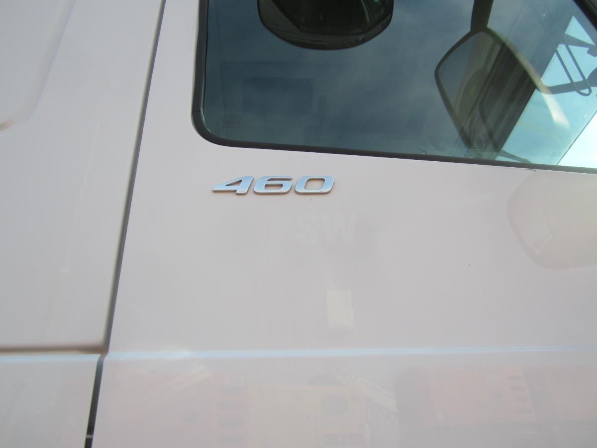 Trekker DAF XF105 460