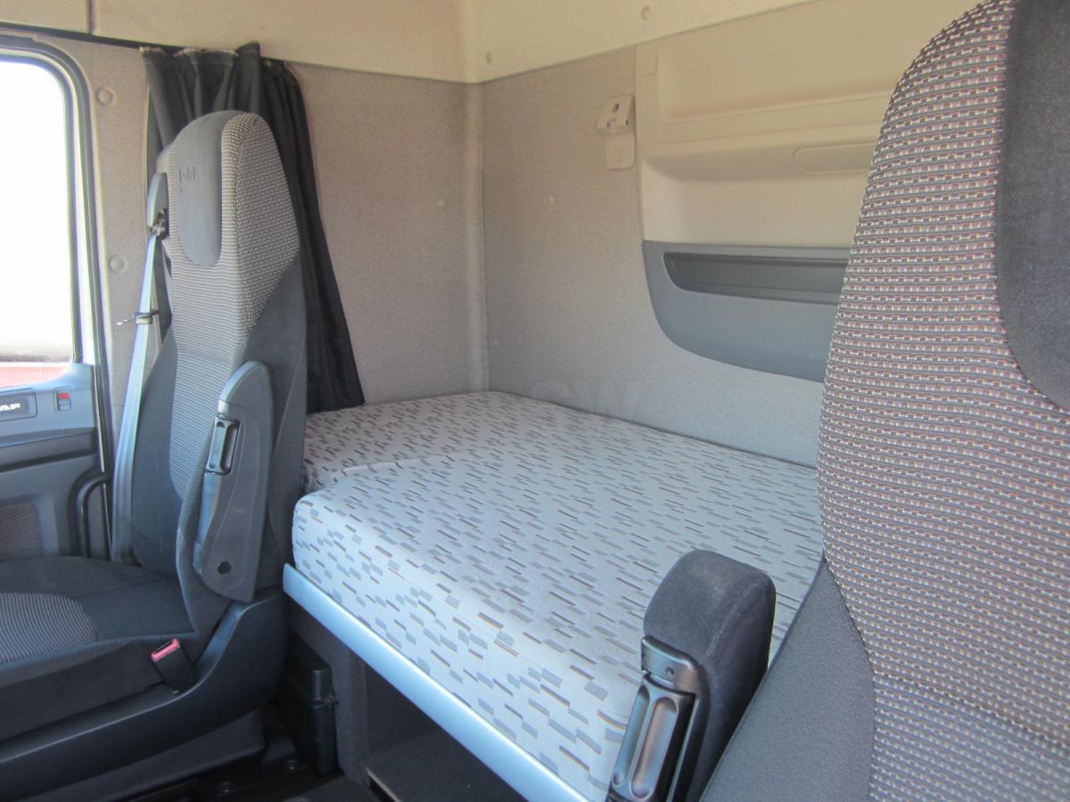 Trekker DAF XF105 460