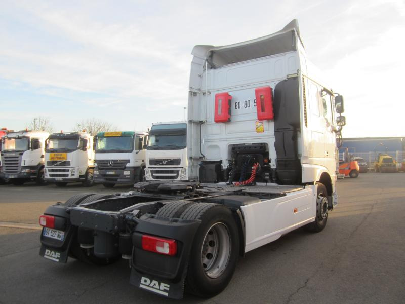 Trekker DAF XF105 460