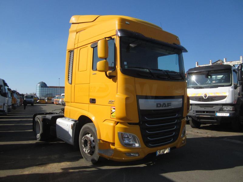 Trekker DAF XF105 460