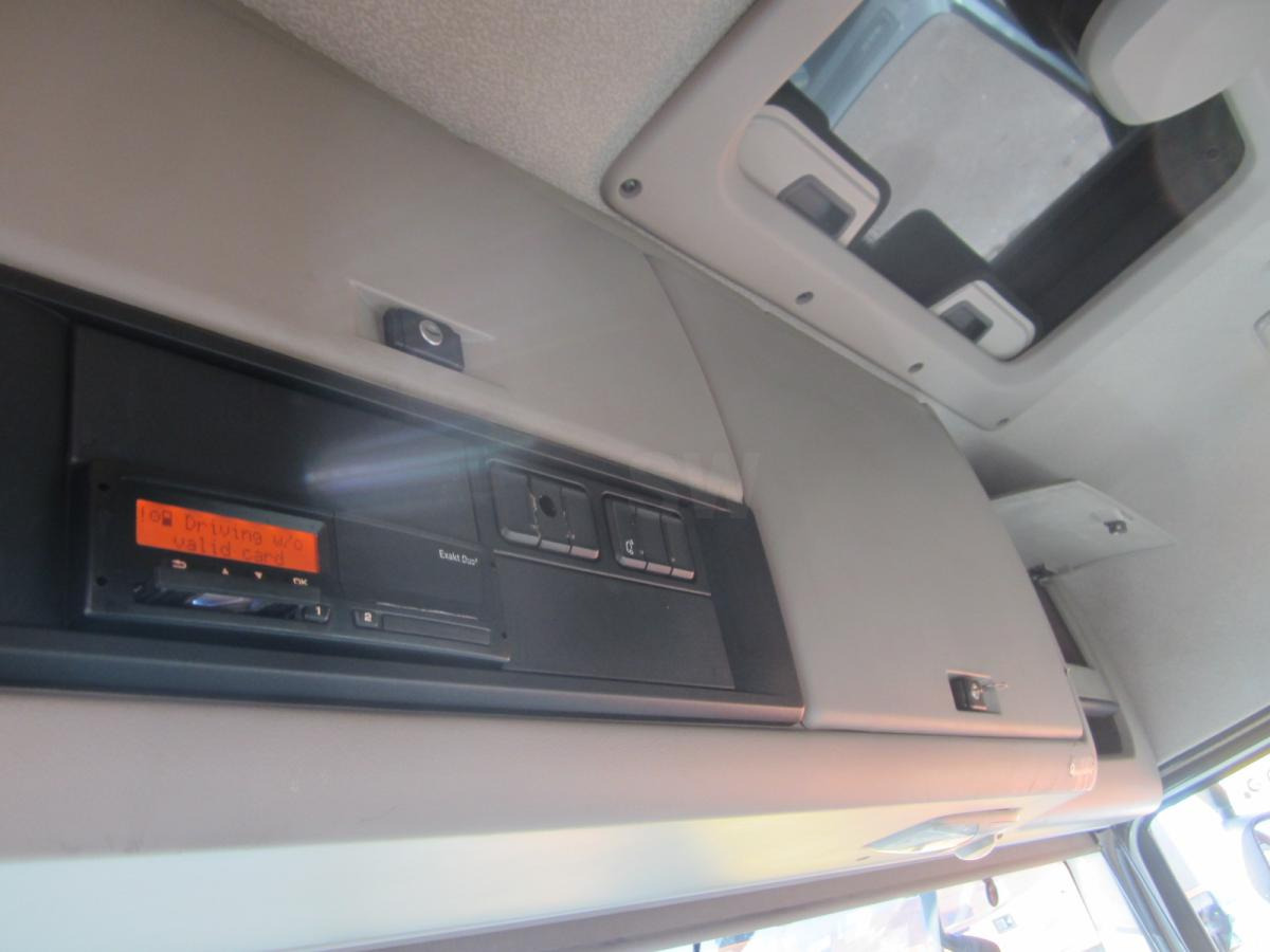 Trekker DAF XF105 460