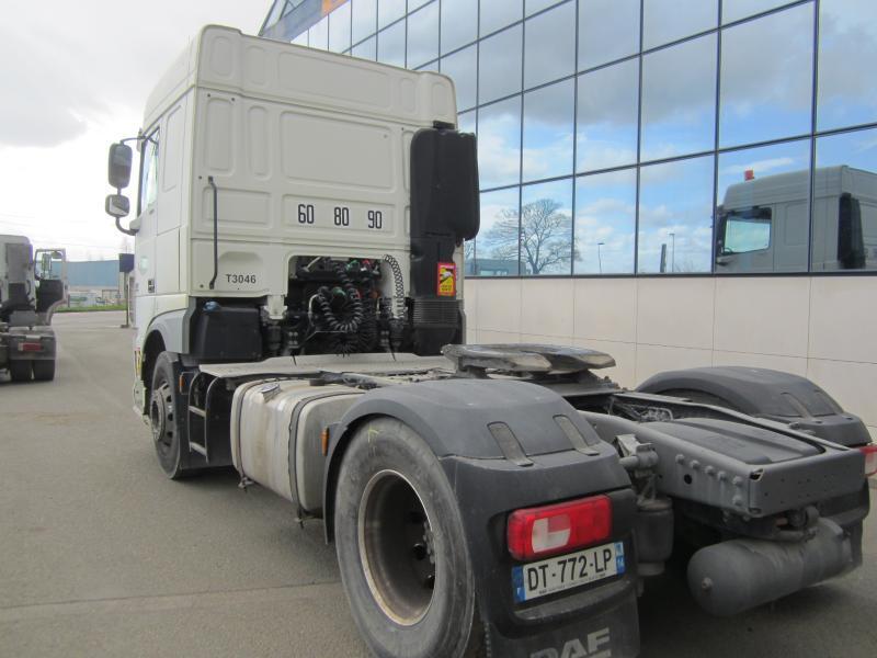 Trekker DAF XF105 460