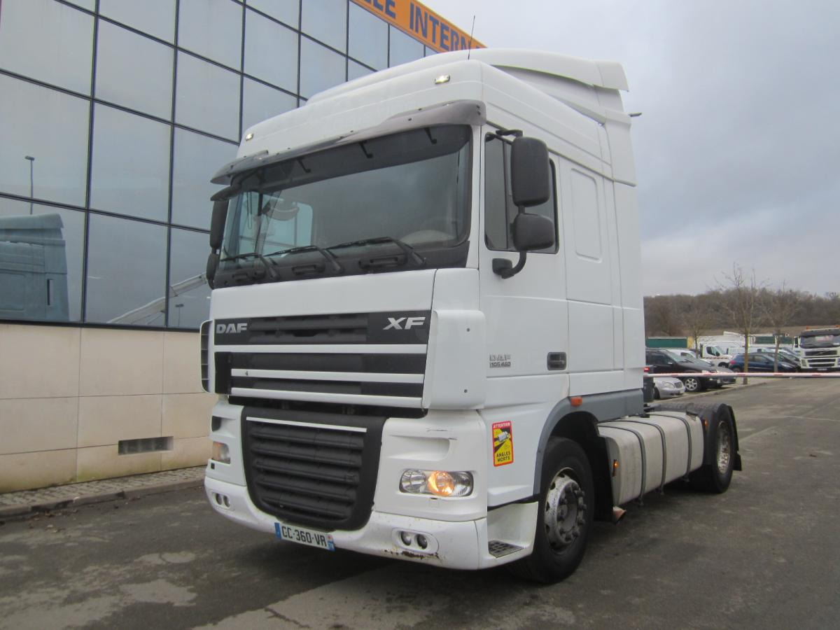 Trekker DAF XF105 460
