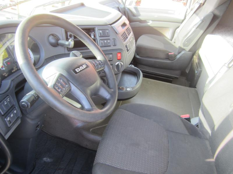 Trekker DAF XF105 460