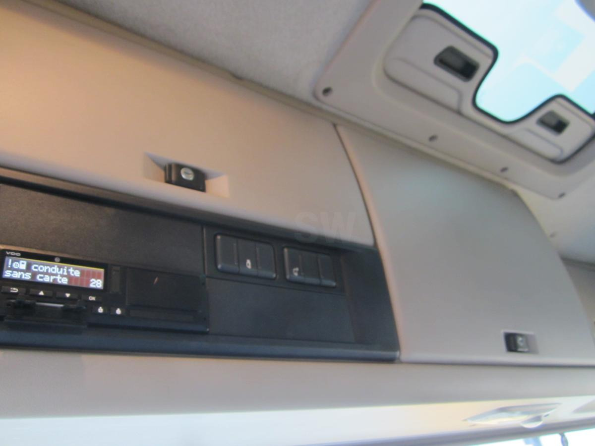 Trekker DAF XF105 460