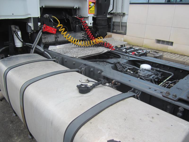 Trekker DAF XF105 460