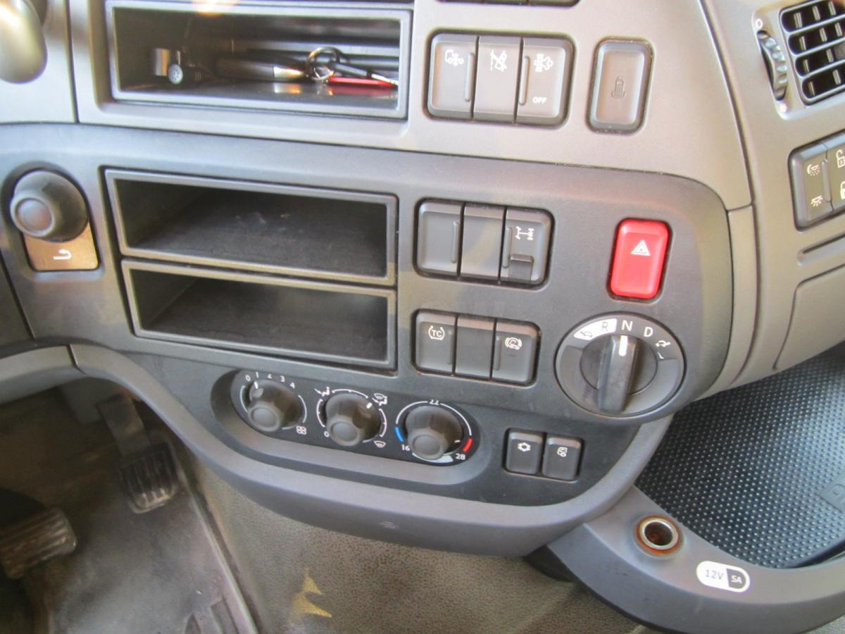 Trekker DAF XF105 460