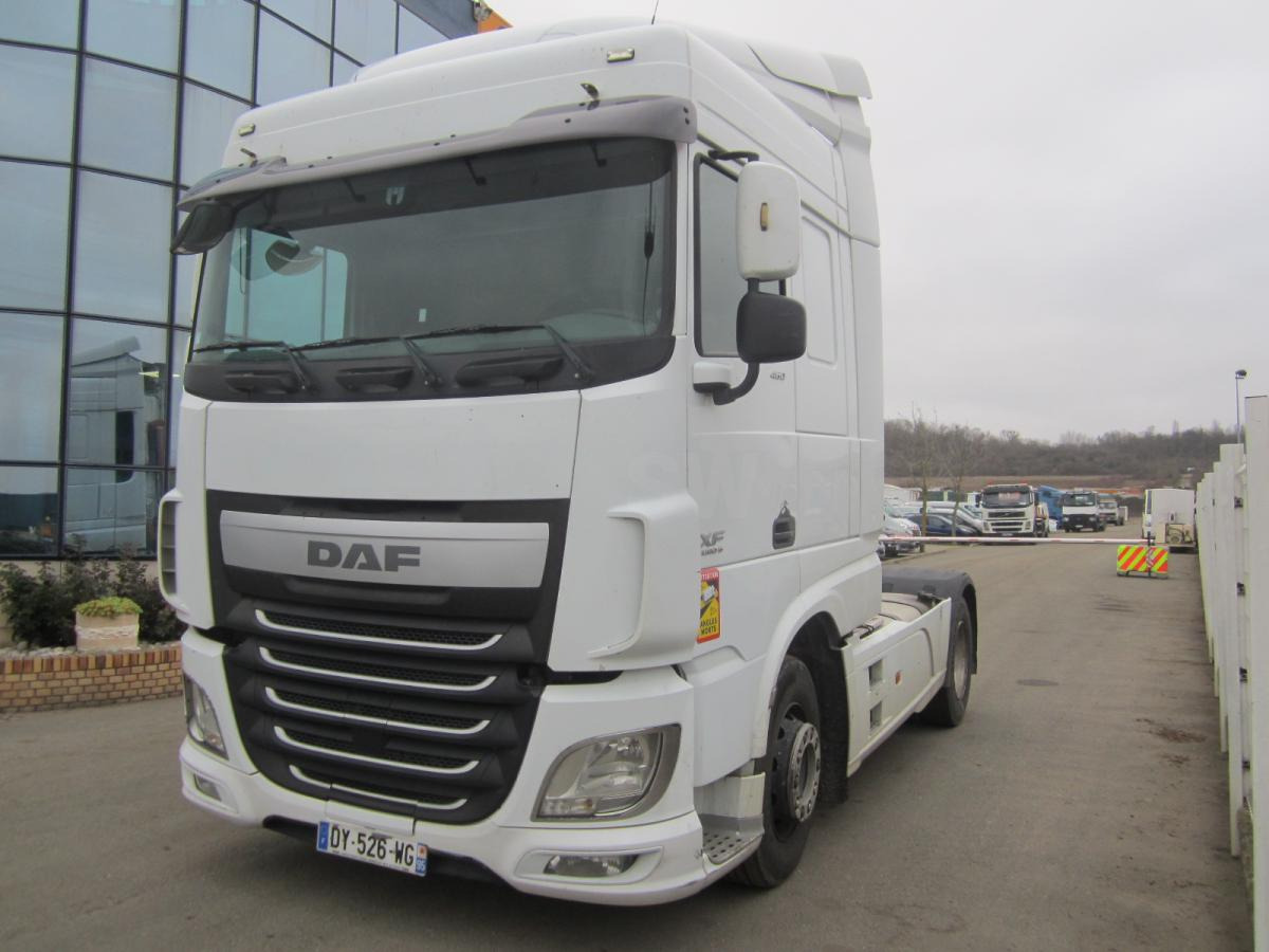 Trekker DAF XF105 460