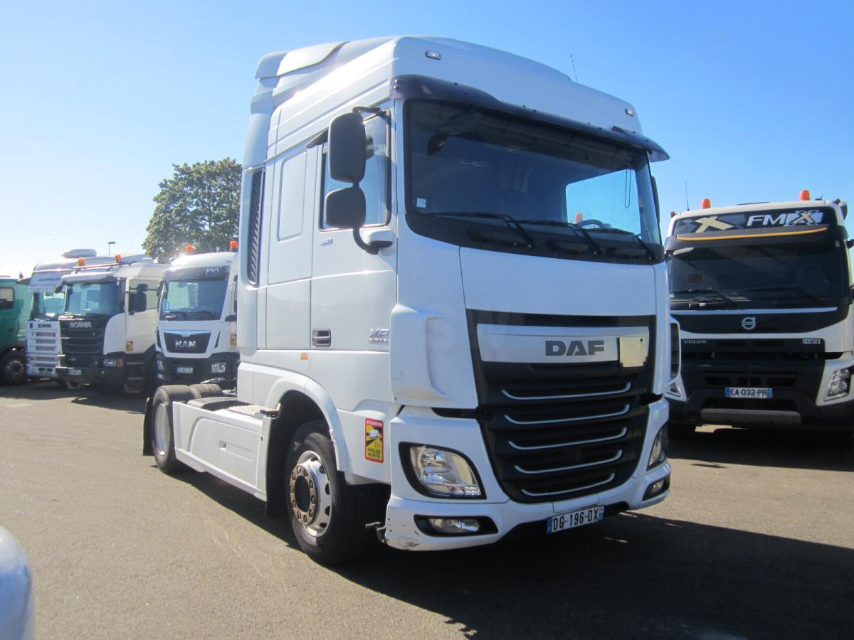 Trekker DAF XF105 460