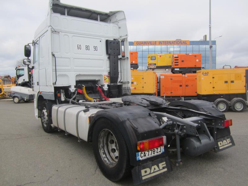 Trekker DAF XF105 460