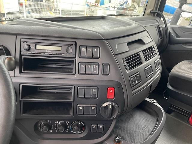 Trekker DAF XF105 460