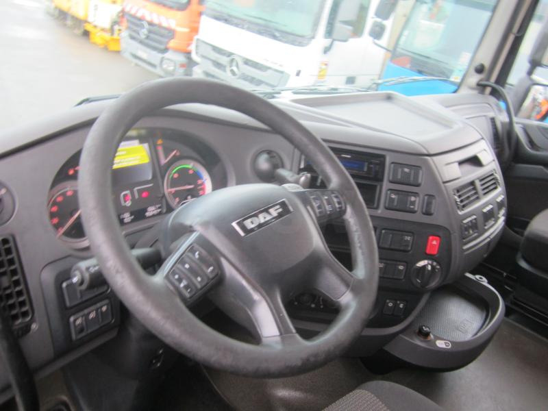 Trekker DAF XF105 460