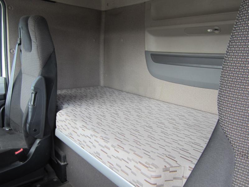 Trekker DAF XF105 460