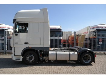 Trekker DAF XF 105.460 LOWDECK SUPER SPACECAB: afbeelding 1