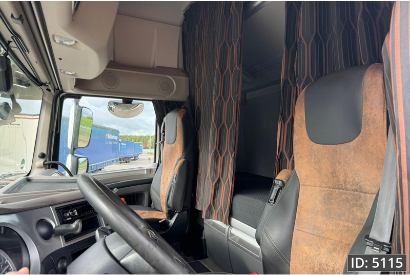 Trekker DAF XF 450 SSC, Euro 6, / Fridge / 2 Tanks