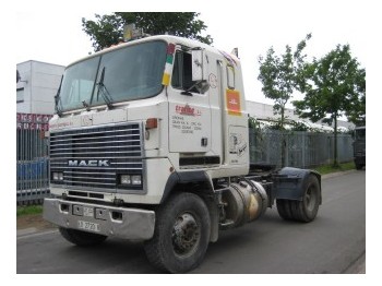 MACK MH612 - trekker