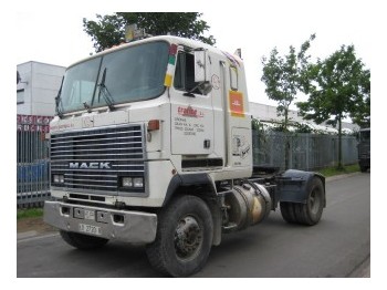 MACK MH612 - Trekker