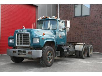 Mack R 754 ST - trekker