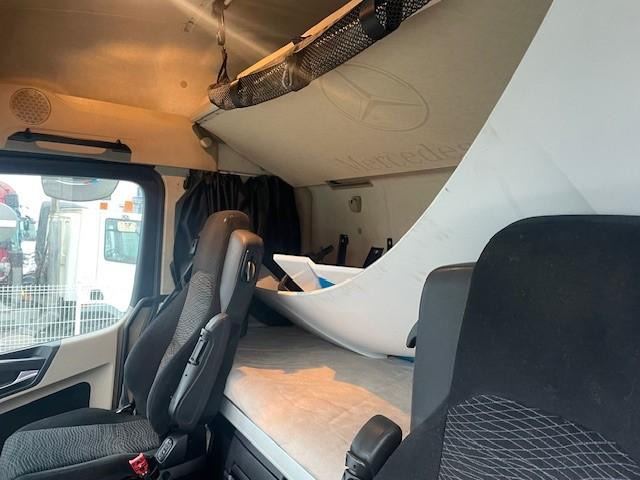 Trekker Mercedes Actros 1845