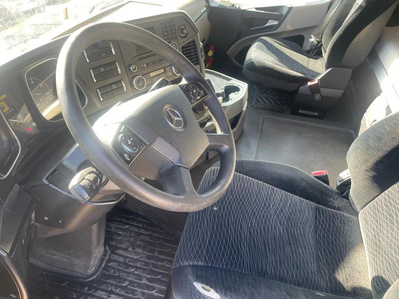 Trekker Mercedes Actros 1845