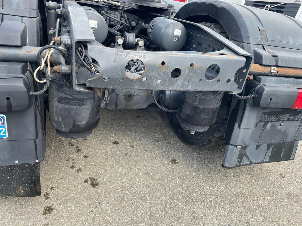 Trekker Mercedes Arocs 3348