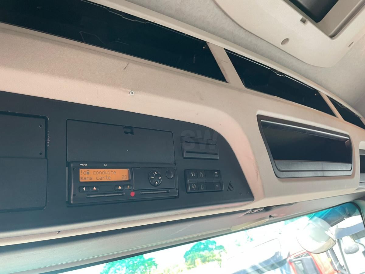 Trekker Mercedes Arocs 3348