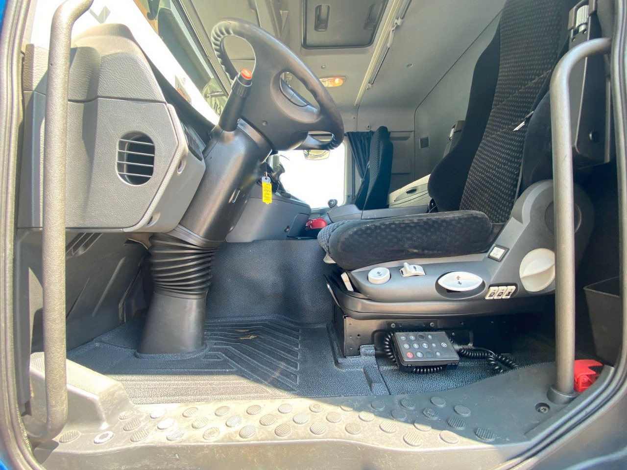 Trekker Mercedes-Benz 1841 Actros MP3 | PK 18502*Funk&Flur*Klima*1.Hd