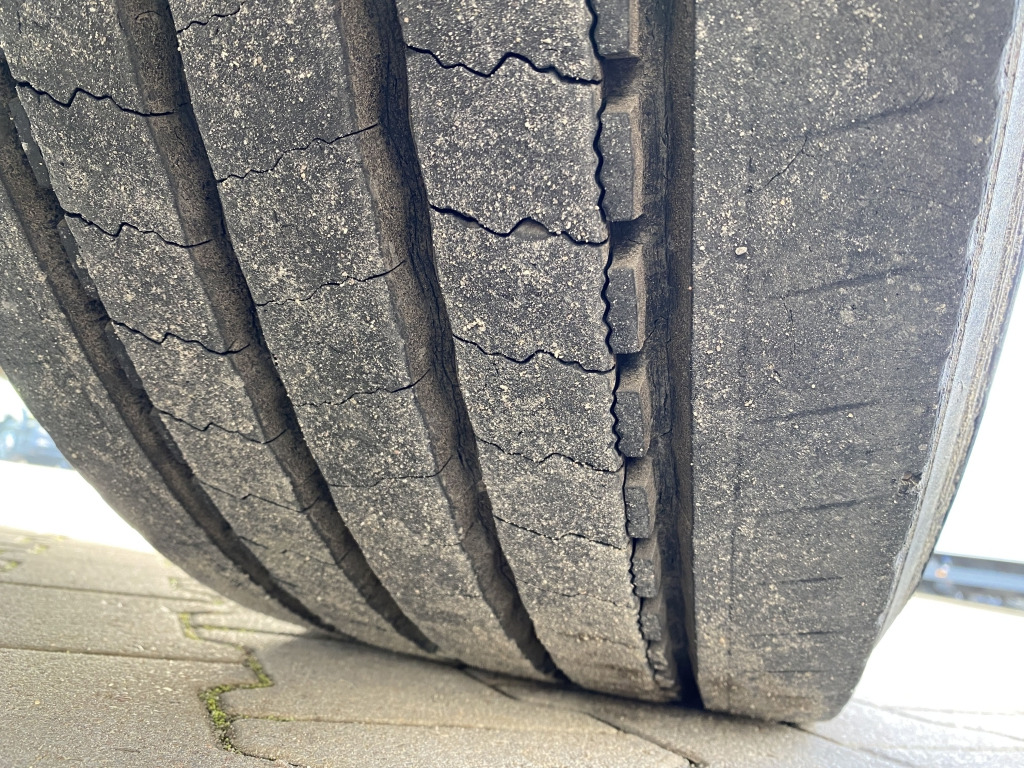 Trekker Mercedes-Benz 1841 LS Actros MP2