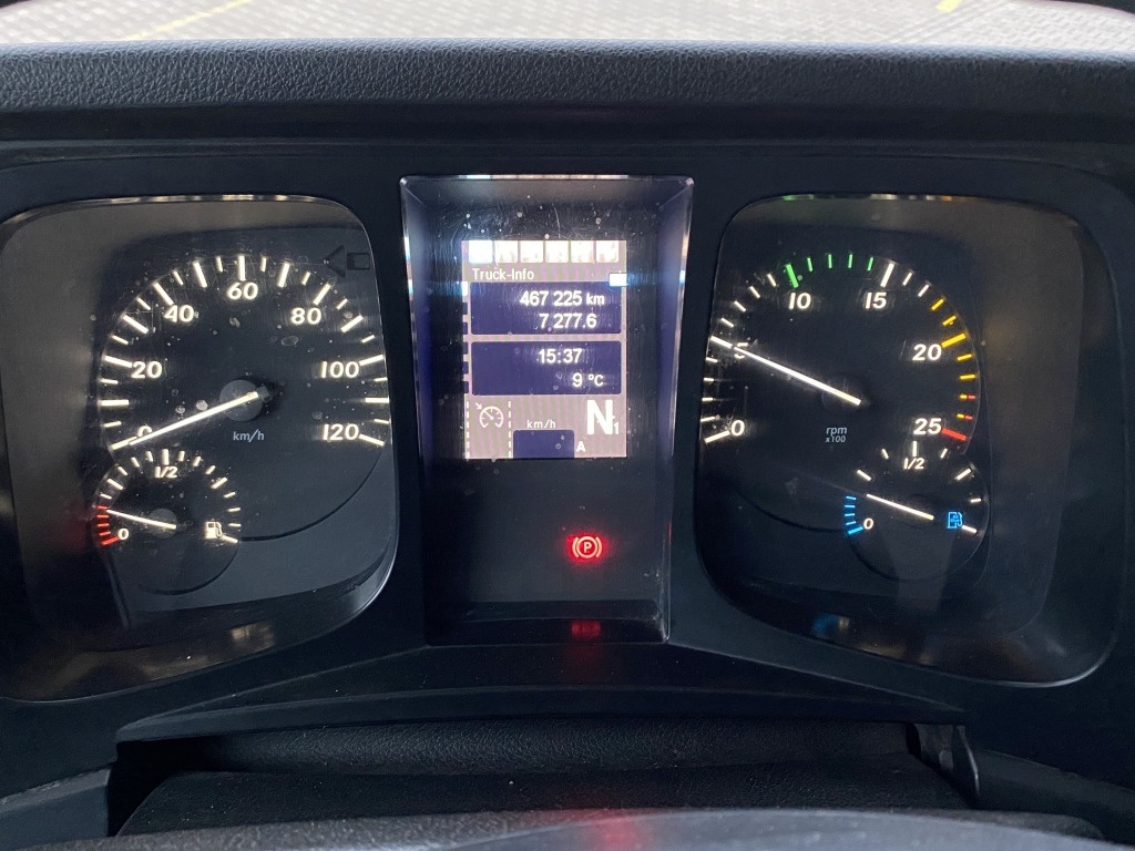 Trekker Mercedes-Benz 1845 HAD Arocs Hydrodrive