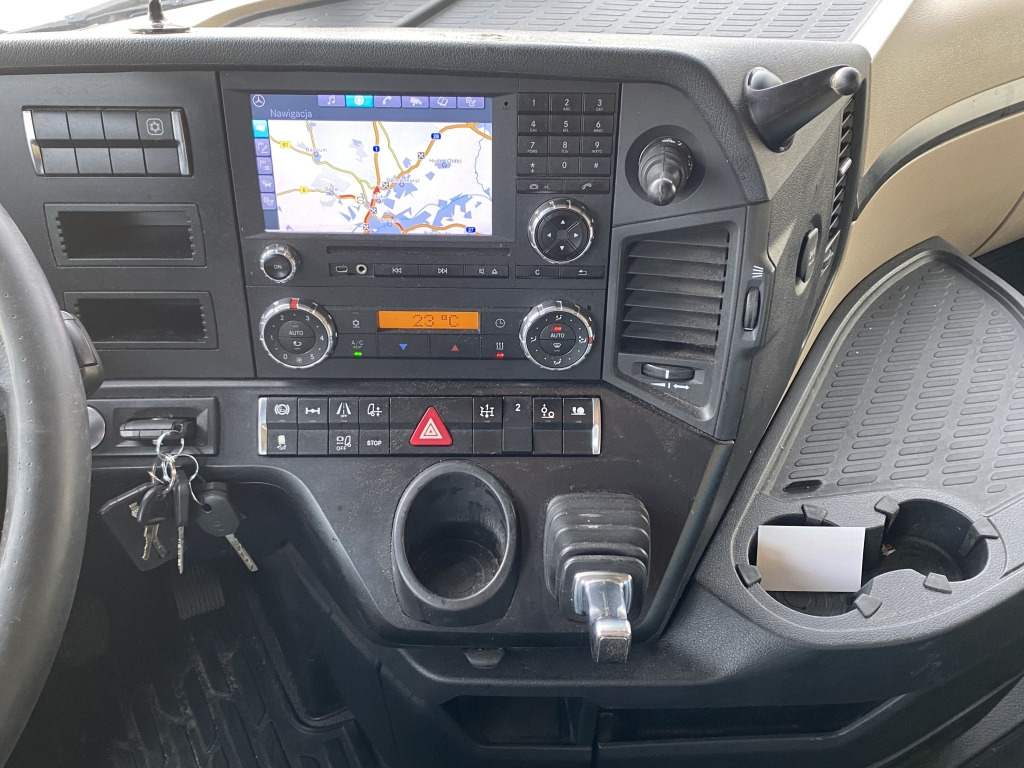 Trekker Mercedes-Benz 1846 LS Actros