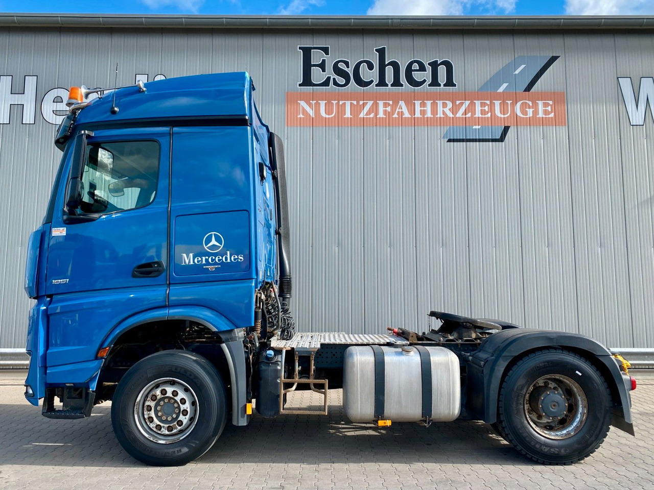 Trekker Mercedes-Benz 1851 Arocs LS | 2x Hydraulik*Reifen:70%*1.Hd*AC