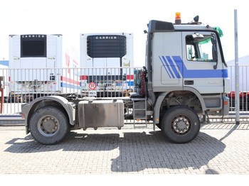 Trekker Mercedes-Benz ACTROS 2050 4X4 3 PEDALS
