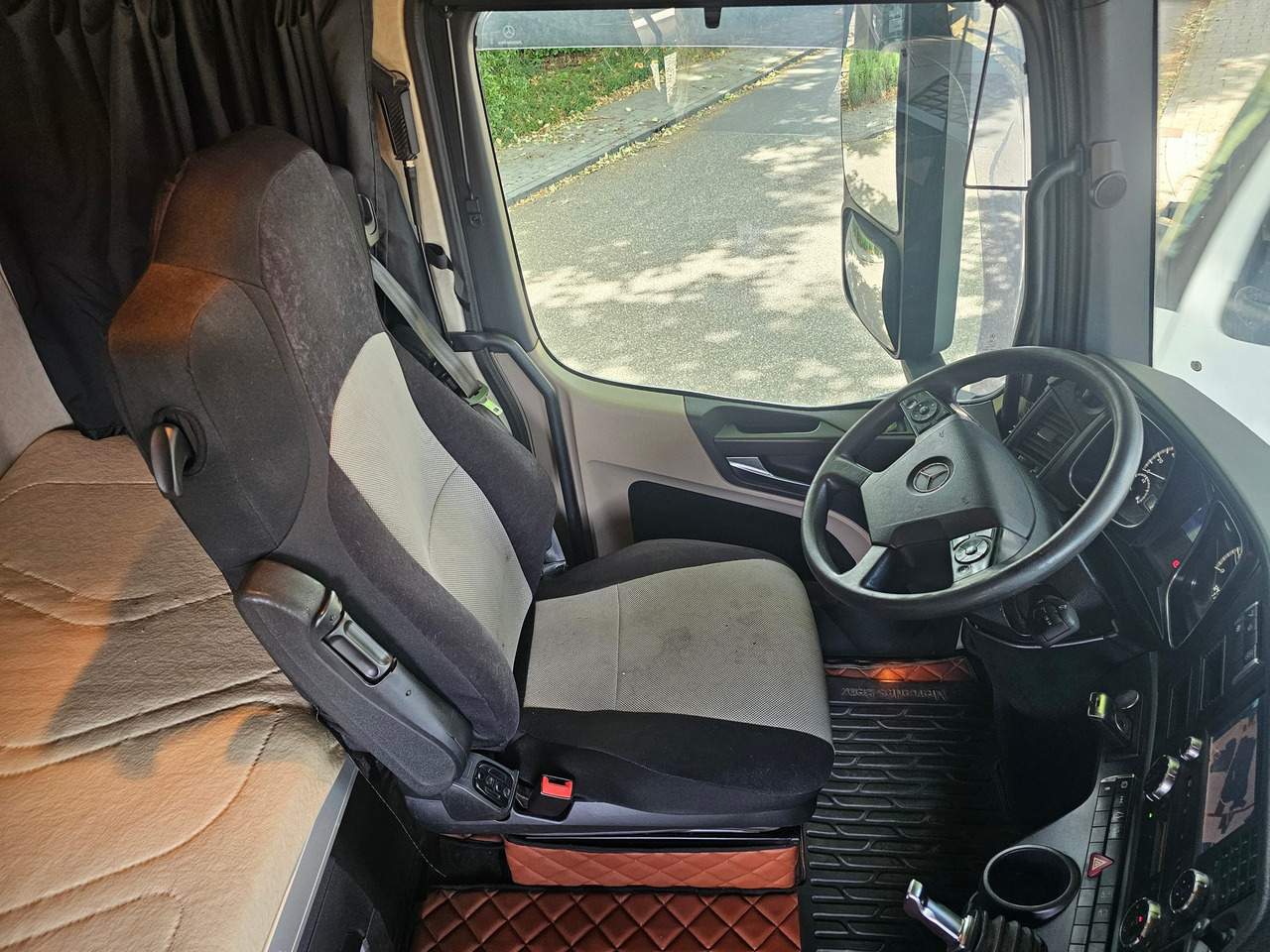 Trekker Mercedes Benz Actros 1842 Mega