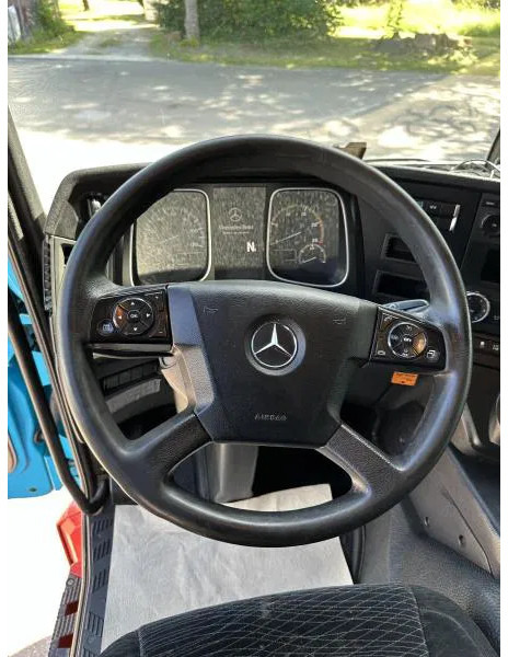 Trekker Mercedes-Benz Actros 1843 LS Autotransporter SZM EUROLOHR