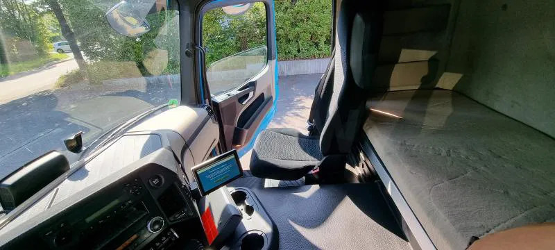 Trekker Mercedes-Benz Actros 1843 LS Eurolohr Autotransp. SZM Intarder Klima E6