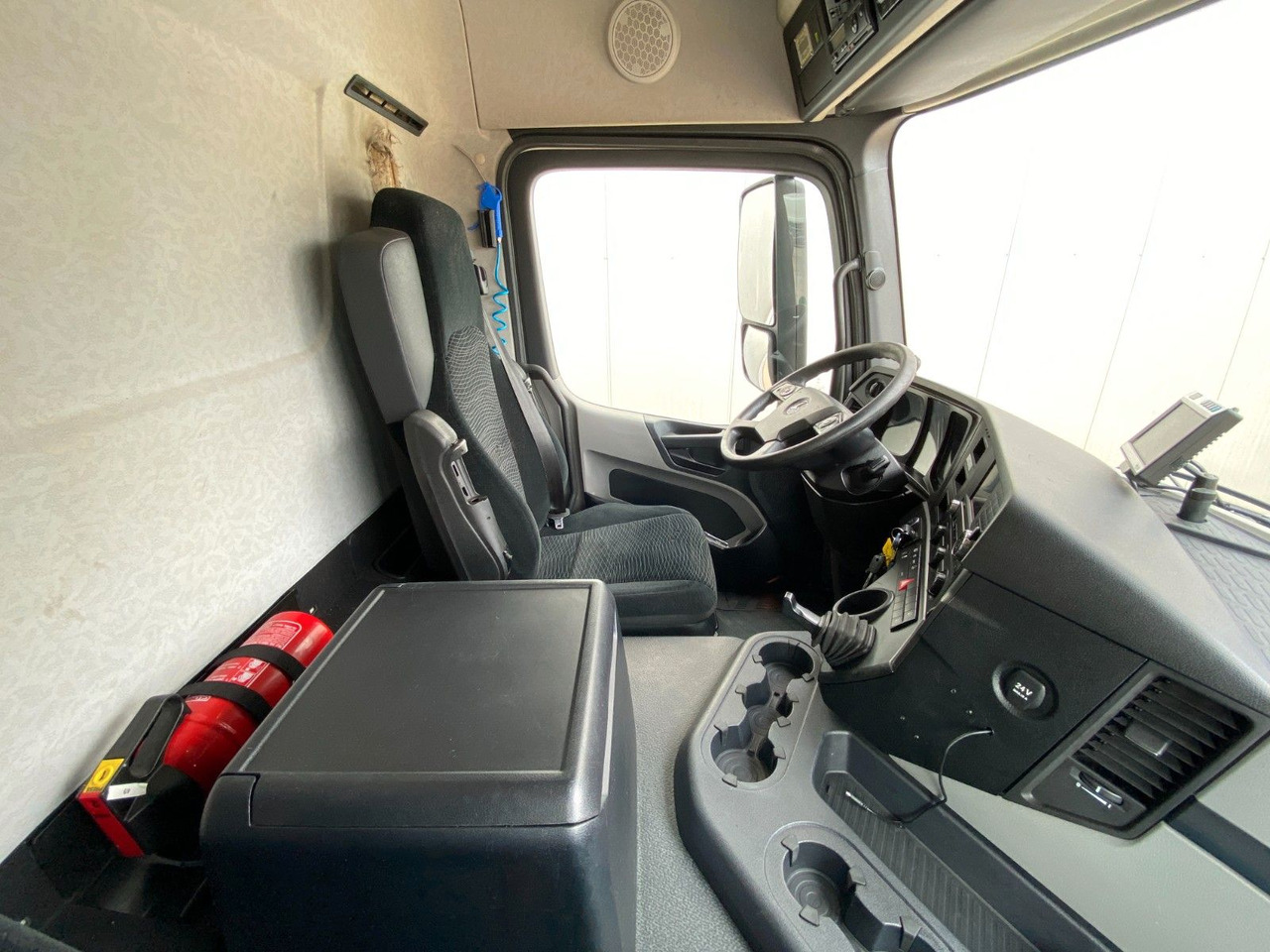 Trekker Mercedes-Benz Antos 1836 | 3-Stufen Motorbremse*Klima*1.Hand!