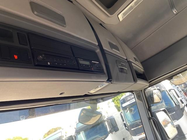 Trekker Renault Gamme T 460