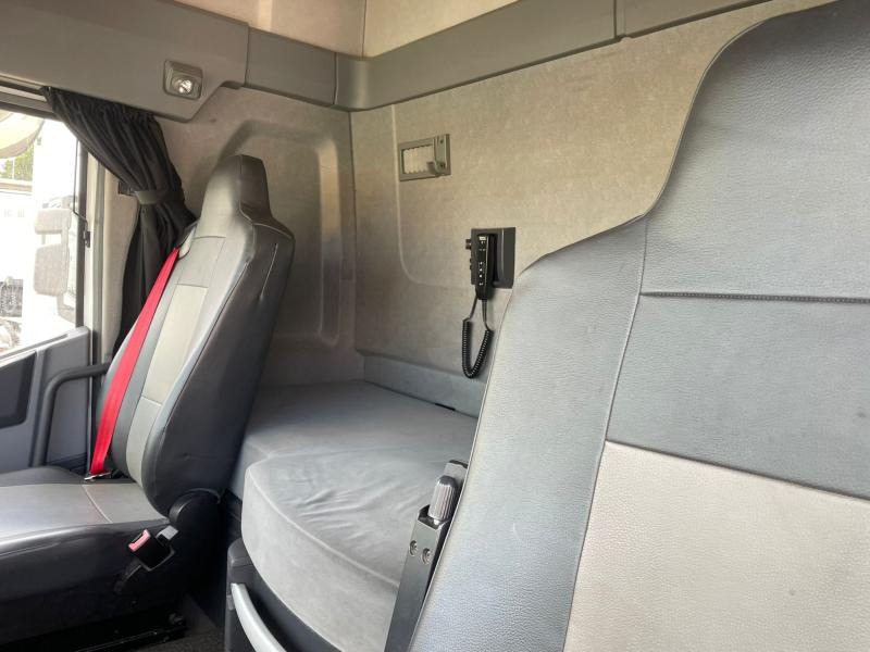 Trekker Renault Gamme T 480