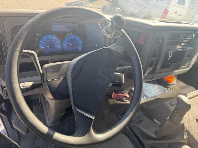 Trekker Renault Premium 370 DCI