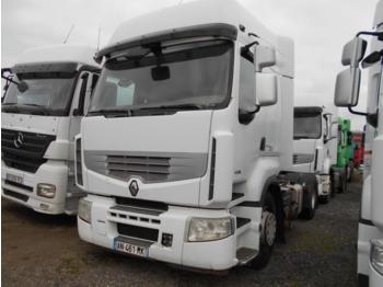 Trekker Renault Premium 450 DXI