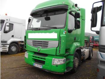 Trekker Renault Premium 450 DXI
